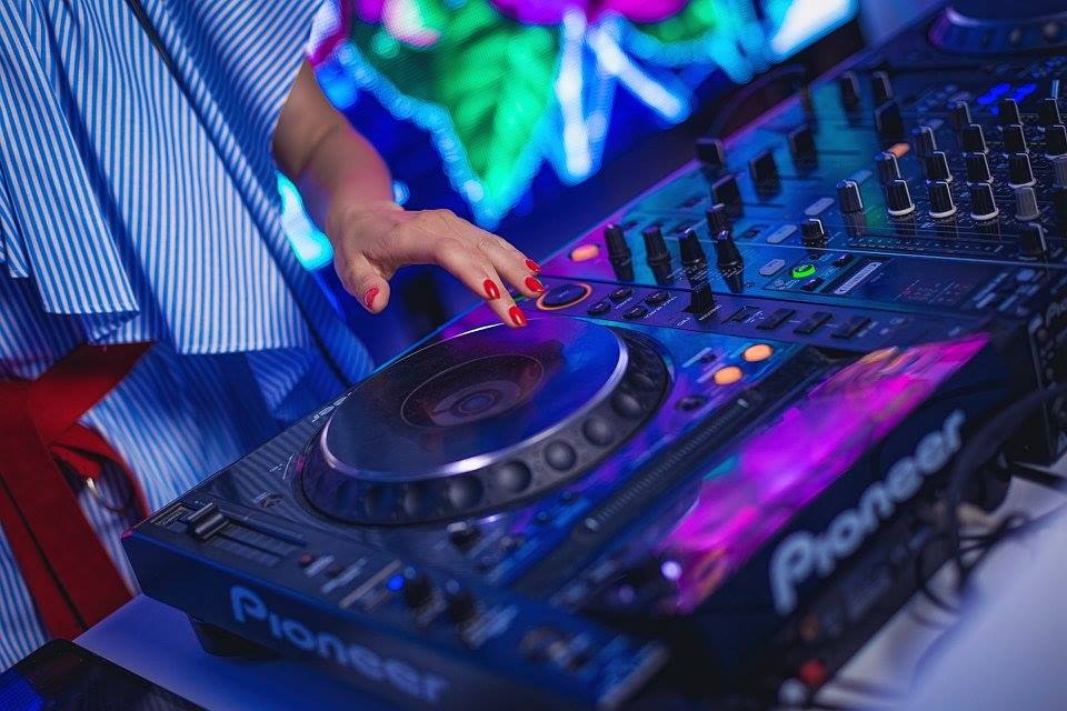 darya-kolomiets_$-$_